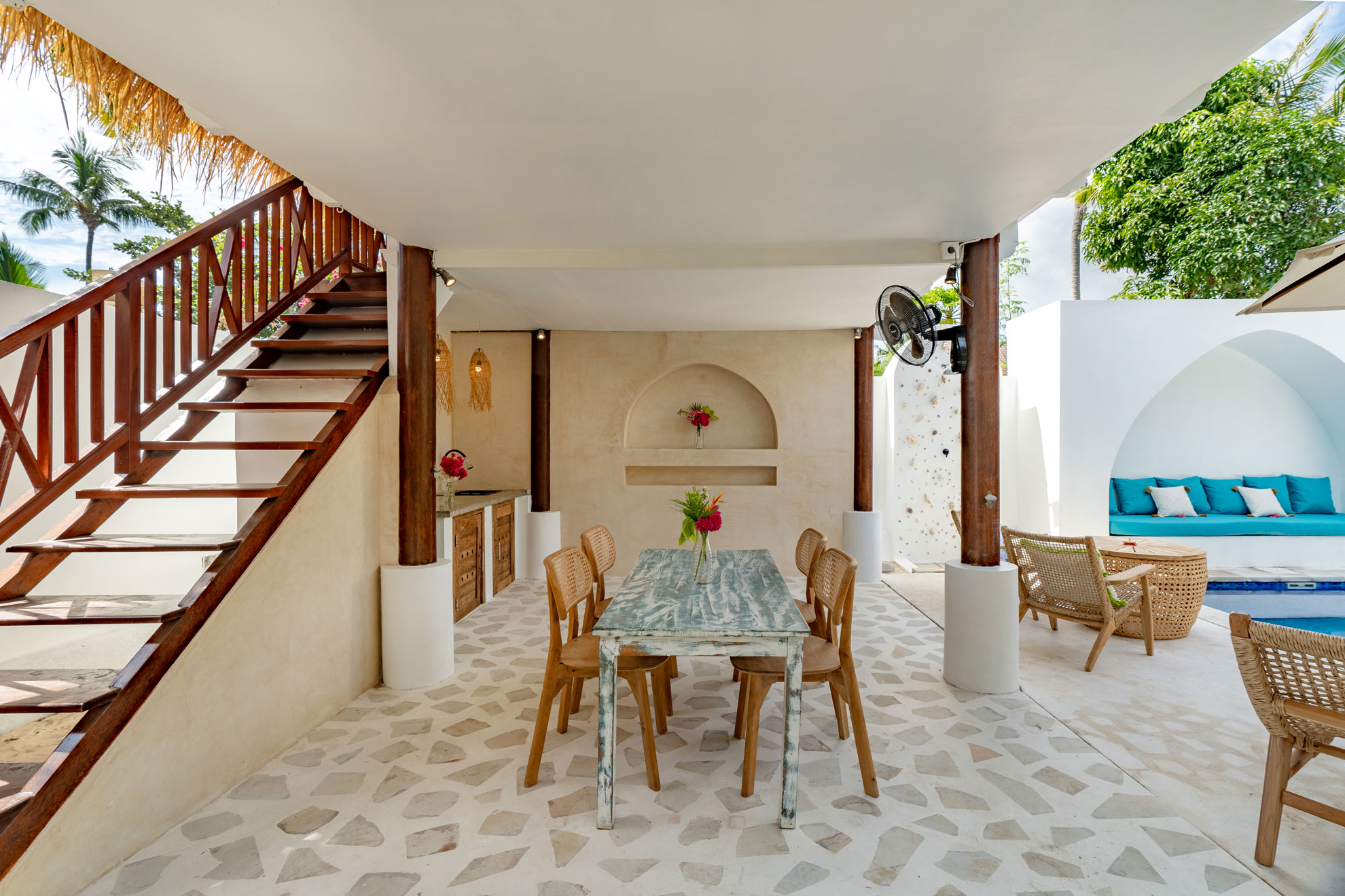 Outdoor Dining Area